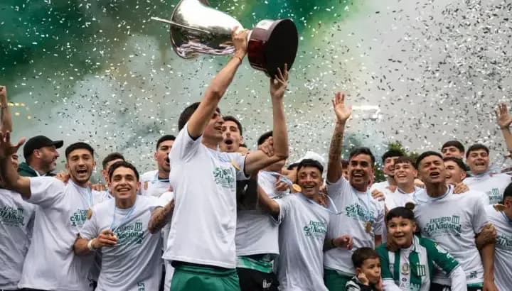 Cómo un vocal suplente ascendió a Excursionistas: una reconstrucción dirigencial y dos ascensos en tres años