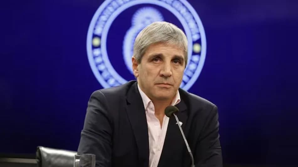 Con la presión post Brasil, Caputo negocia medidas de "alivio" aún cuando Milei ratificó el programa económico