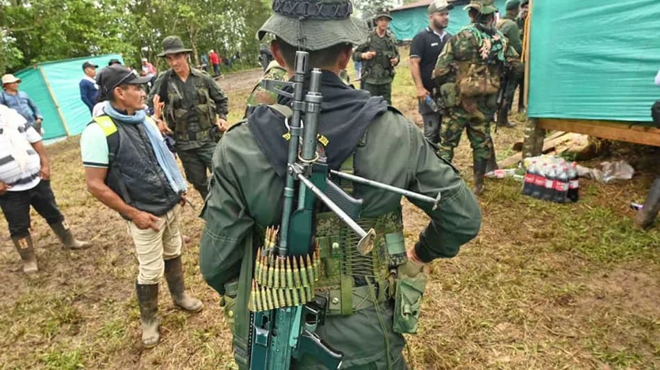 Grupos narcos usan redes sociales para captar menores en Colombia