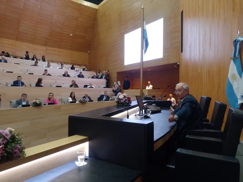 Defensoría del Pueblo de Córdoba: el radical Saliba entra en escena y la rosca mira a 2027