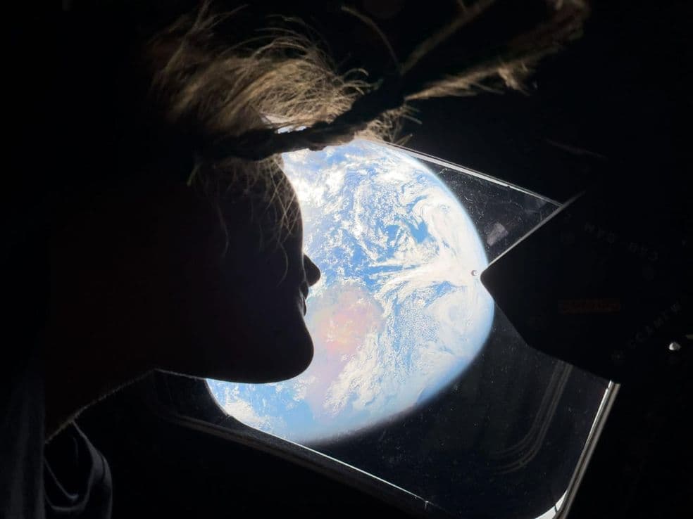 ¿Qué es el overview effect y por qué cambia para siempre a quienes van al espacio?