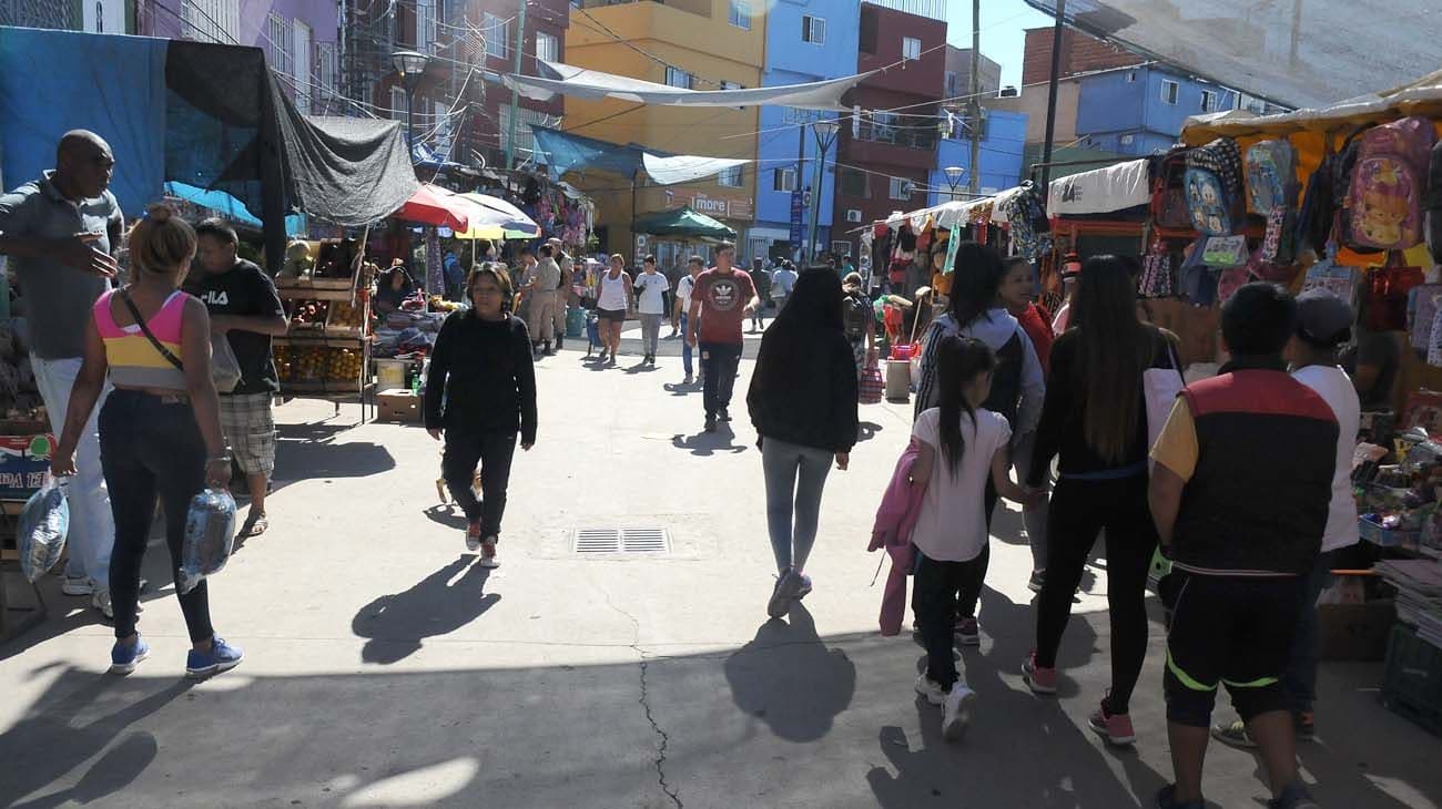 Hay que terminar con el hacinamiento en la villas