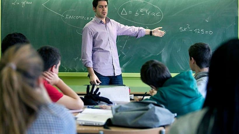Matemática, máquinas y humanos: ¿quién enseña a quién?