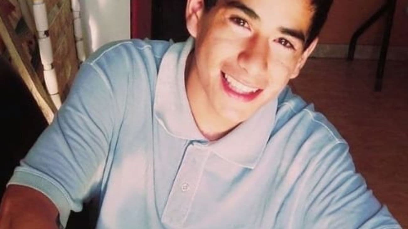 Un amigo lo llevó a la parada de colectivo y hace 6 años está desaparecido: el misterioso caso de Elvis Benítez