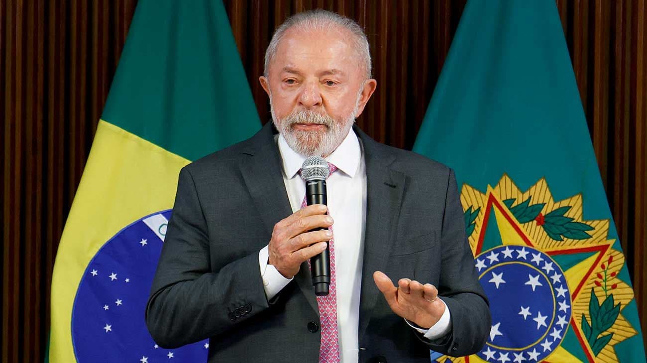 Encuesta en Brasil: Lula supera a Flavio Bolsonaro por primera vez desde marzo