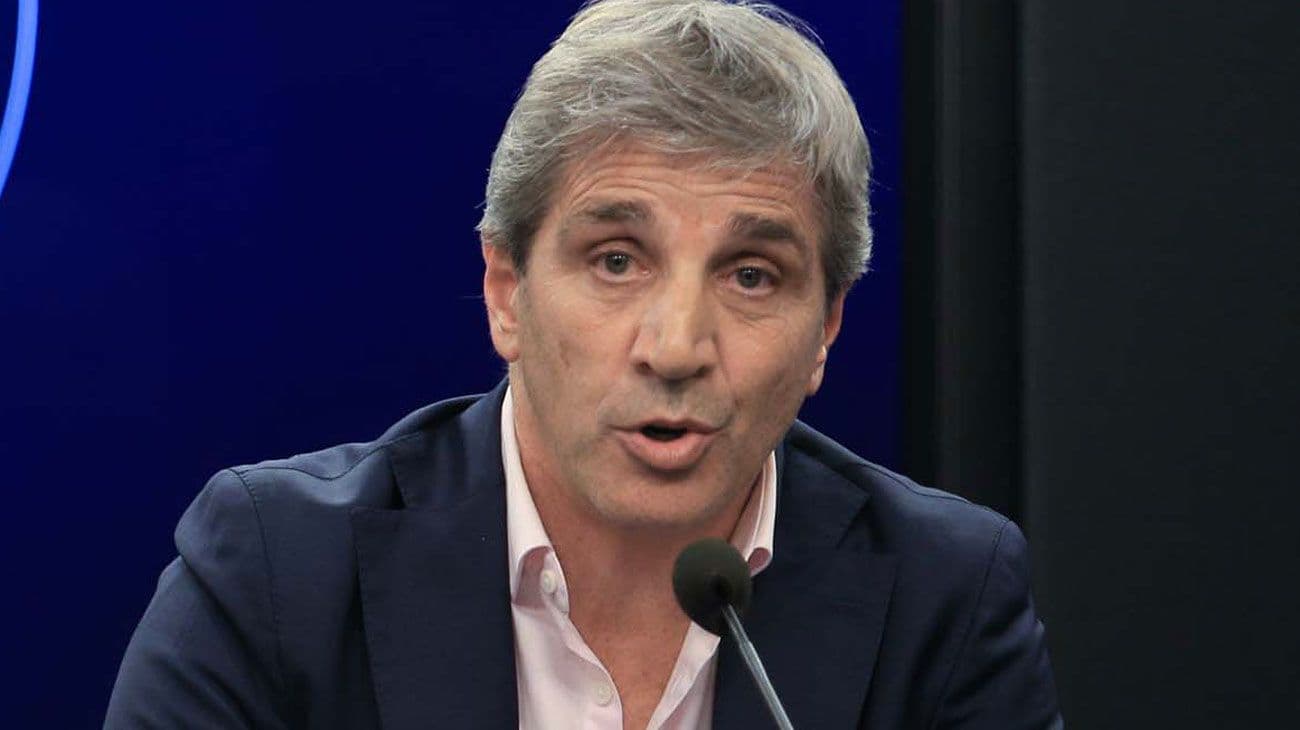 El Parlamento, “una molestia”