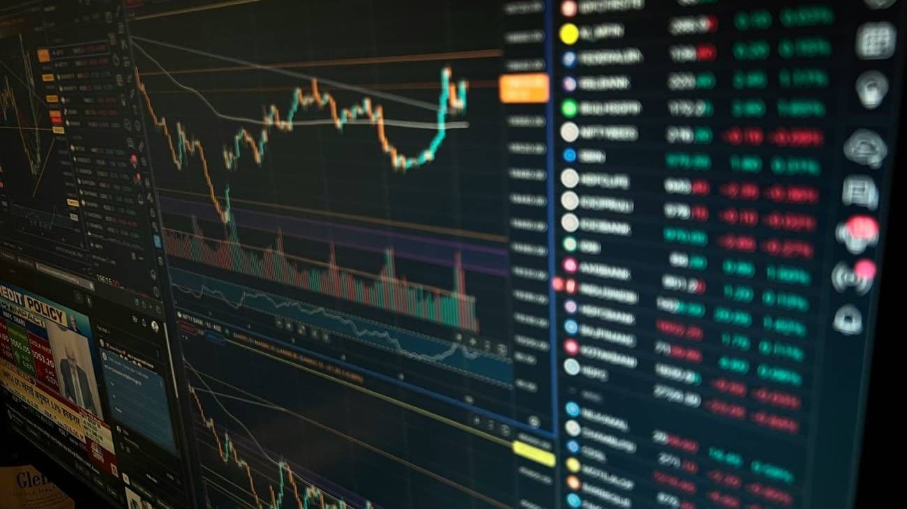 Los activos argentinos se derrumbaron en Wall Street y el riesgo país se acercó a los 500 puntos básicos