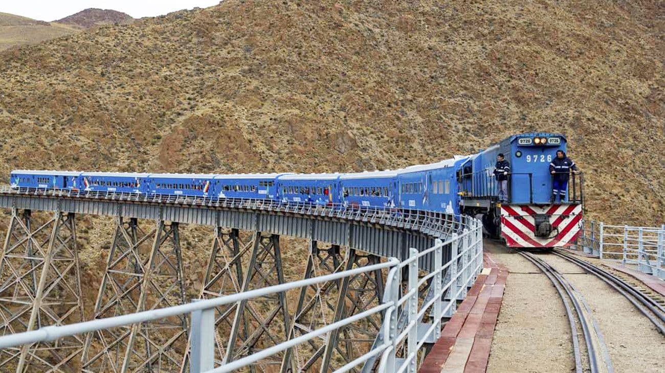 Cincuenta años a la altura del cielo: el Tren a las Nubes celebra hoy con shows y viajes especiales