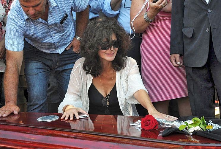 Una procesión con jineteada y guitarra para el último adiós al actor Lito Cruz