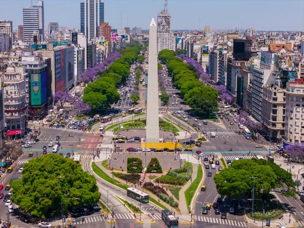 La marca ciudad y país no deben quedar sujetas al liderazgo político