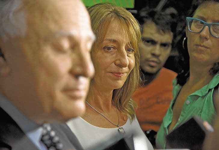 Macri pide ayuda para separar a Gils Carbó