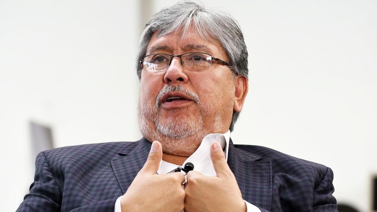 Chino Navarro: “Hay que bajar los decibeles, ser menos cocoritos, más humildes y escuchar”